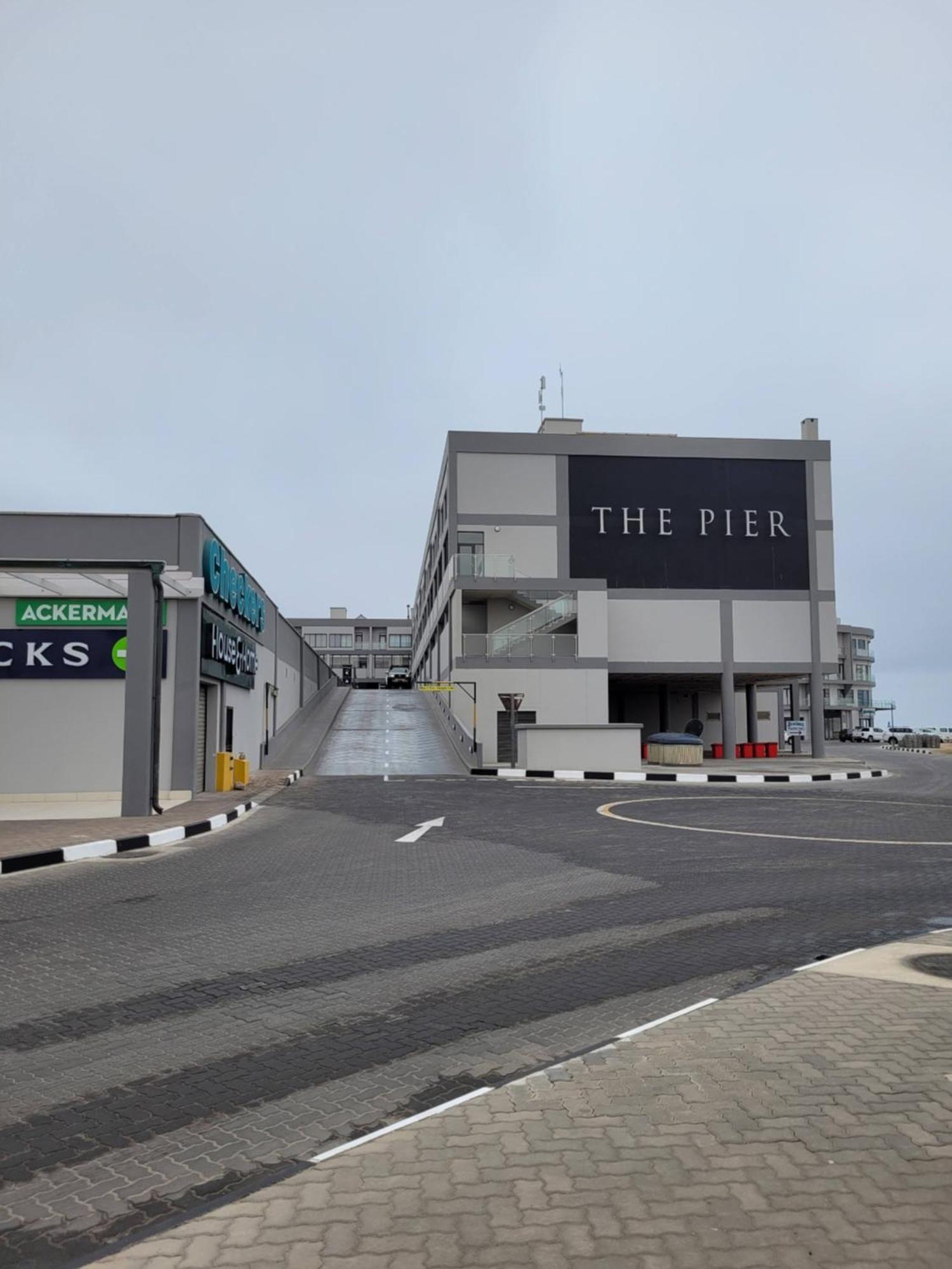 The Pier No. 7 Apartman Swakopmund Kültér fotó